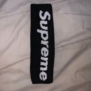 Black supreme head band!! Price is negotiable